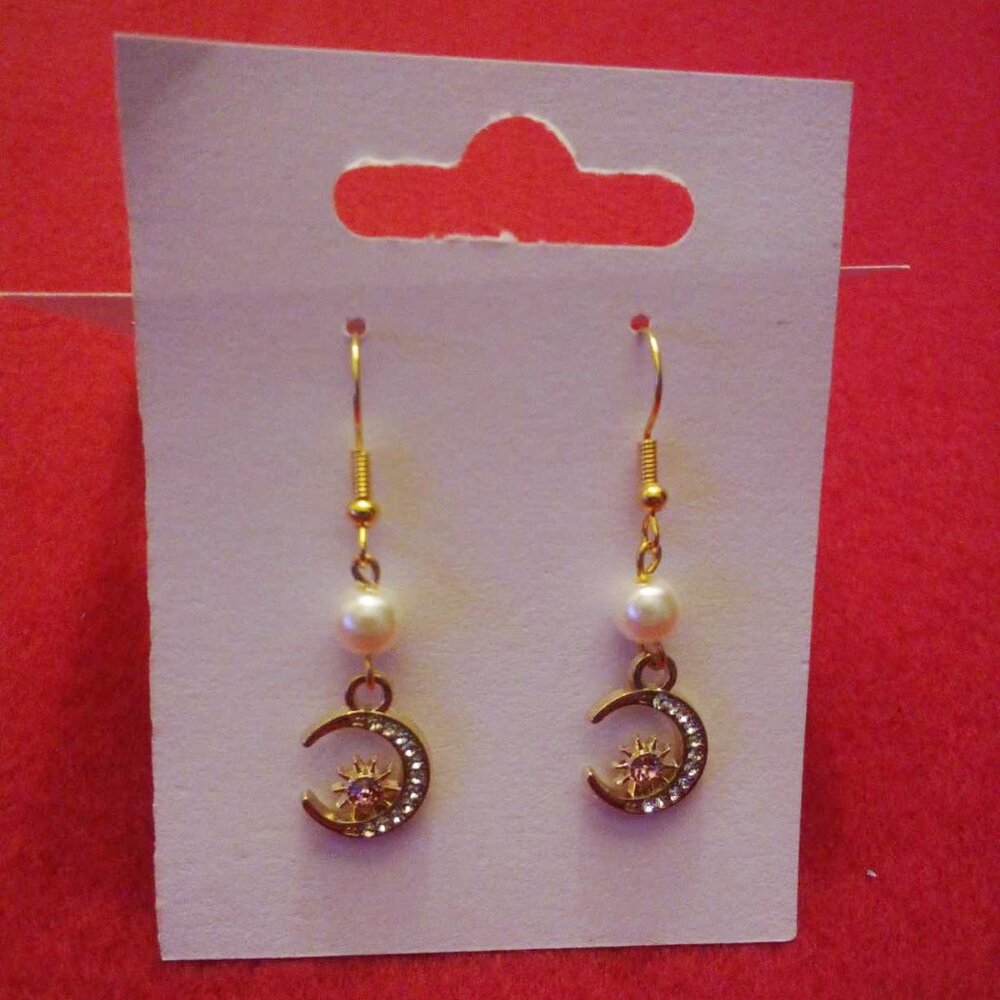Handmade Anime Manga Kawaii Cute Moon Magical Girl Cosplay Faux Pearl Earrings!